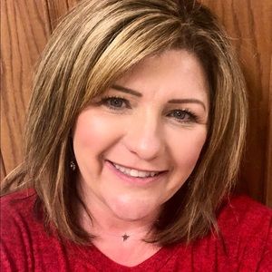 Meet your Posher, Janelle